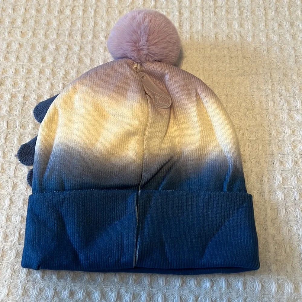 Disney Frozen Girls Cuff Pom Beanie and Gloves Set New With Tags